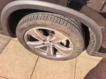 2023 Geely Haoyue L с пробегом 17 000 км