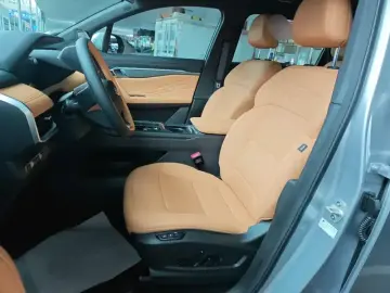 2026 Geely Haoyue L с пробегом 400 км