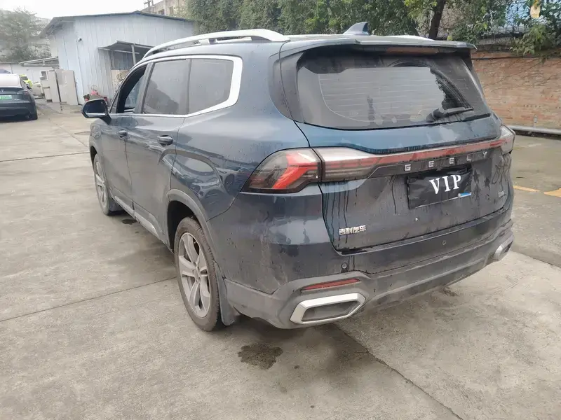2023 Geely Haoyue L с пробегом 26 000 км