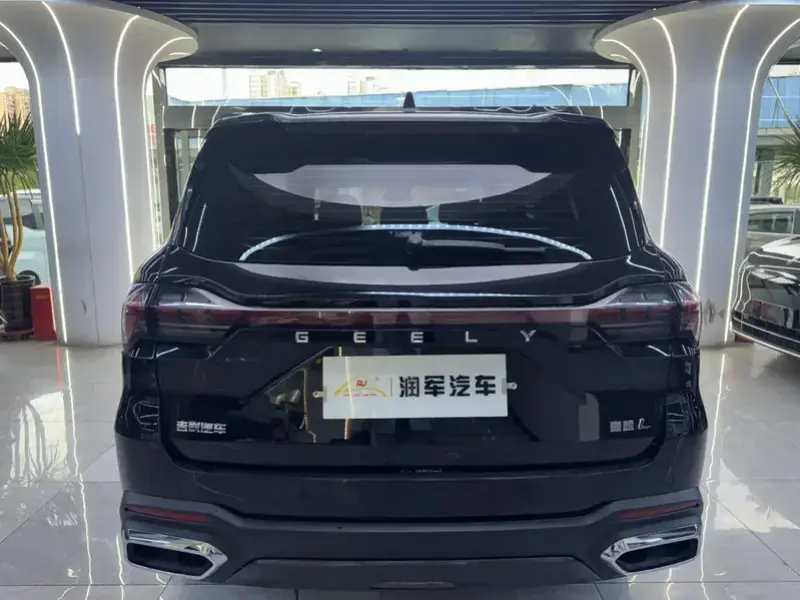 2024 Geely Haoyue L с пробегом 9 800 км