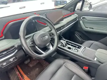2023 Geely Haoyue L с пробегом 18 500 км