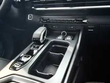 2024 Geely Haoyue L с пробегом 45 600 км