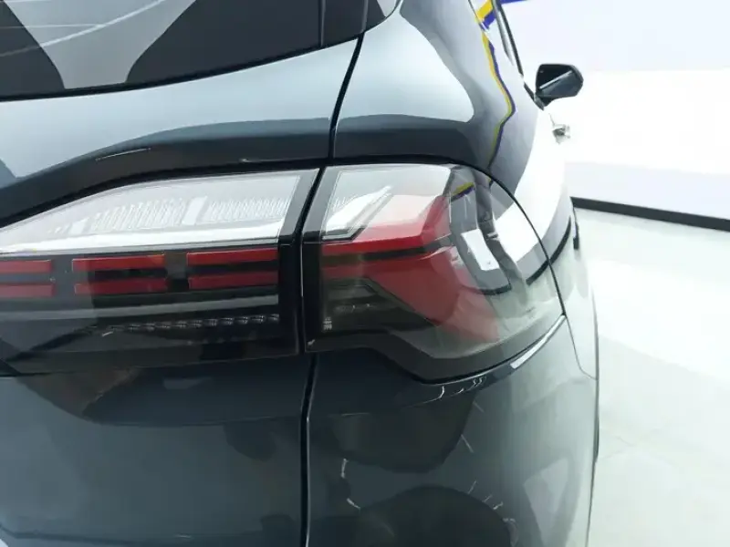 2023 Geely Haoyue L с пробегом 26 000 км