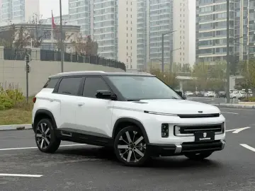 2023 Geely Icon с пробегом 18 000 км
