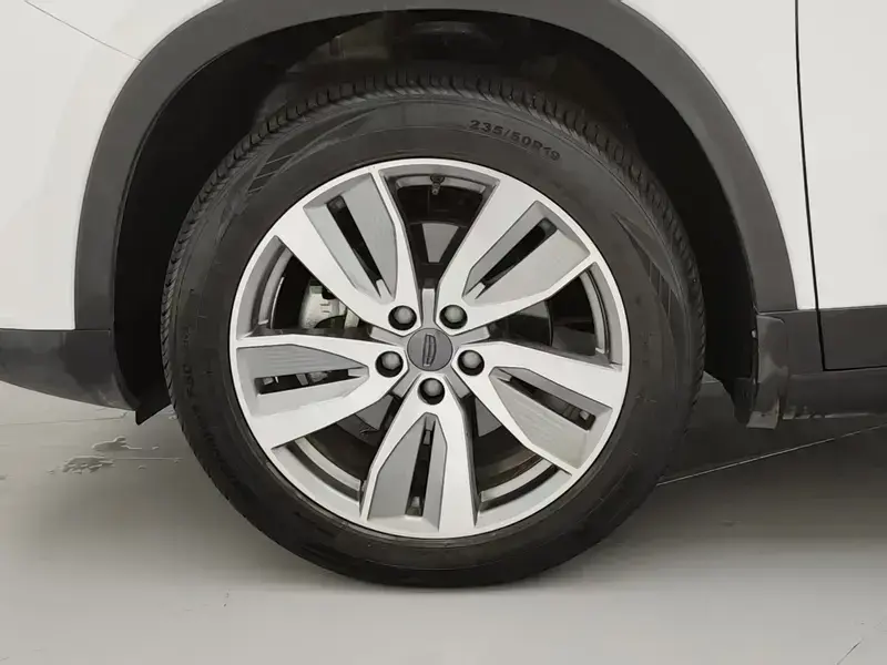 2022 Geely Okavango с пробегом 95 600 км