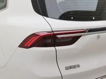 2022 Geely Okavango с пробегом 95 600 км
