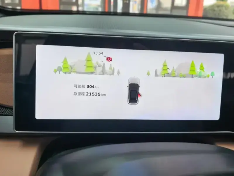 2023 Geely Icon с пробегом 22 000 км