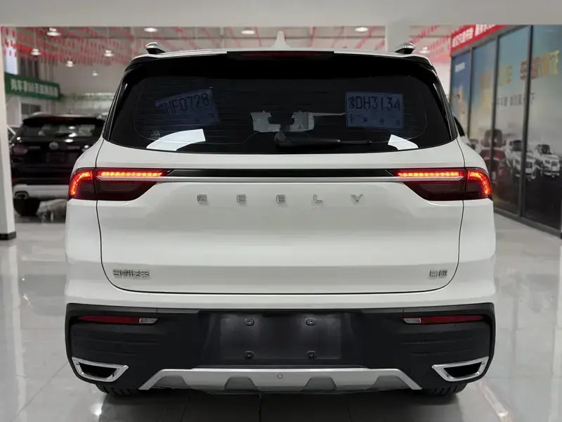 2022 Geely Okavango с пробегом 30 000 км