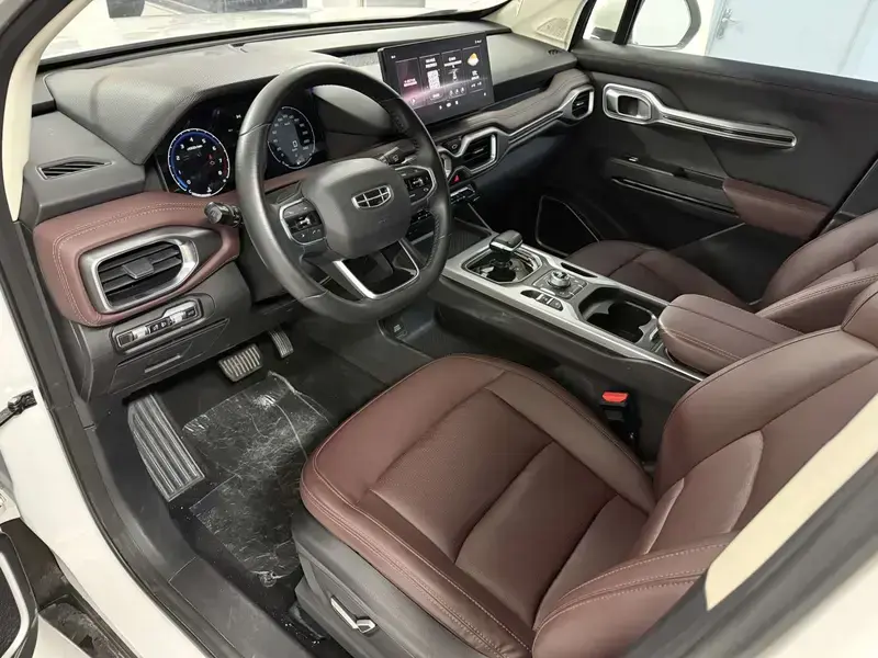 2022 Geely Okavango с пробегом 30 000 км