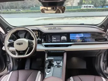 2021 Geely Monjaro с пробегом 49 000 км