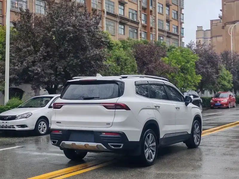2022 Geely Okavango с пробегом 80 000 км