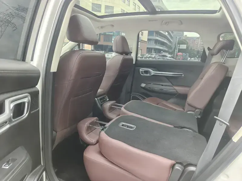 2022 Geely Okavango с пробегом 35 400 км