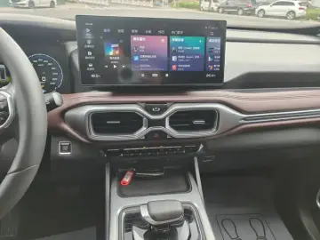 2022 Geely Okavango с пробегом 35 400 км