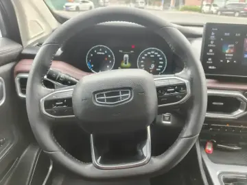 2022 Geely Okavango с пробегом 35 400 км
