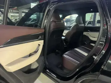2021 Geely Monjaro с пробегом 90 000 км