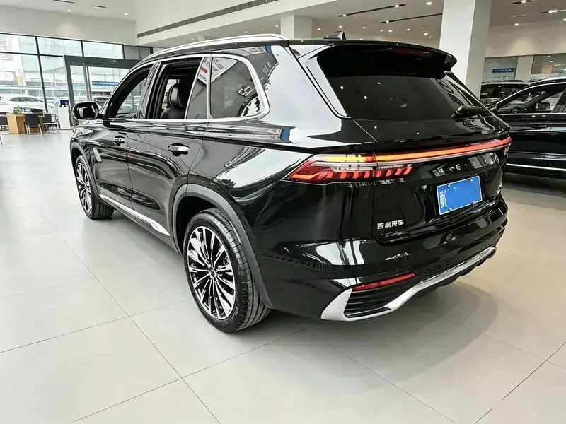 2026 Geely Monjaro с пробегом 10 000 км