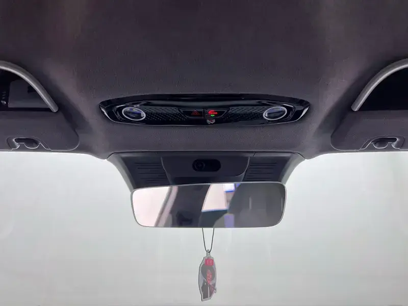 2025 Geely Galaxy E8 с пробегом 21 200 км