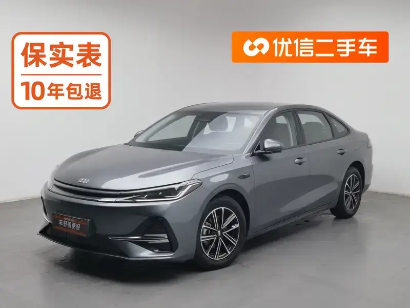 2025 Geely Galaxy A7 с пробегом 45 100 км