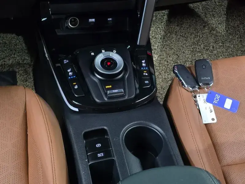 2023 Kia Seltos с пробегом 40 192 км