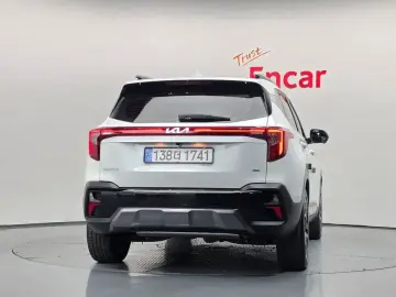 2025 Kia Seltos с пробегом 16 641 км