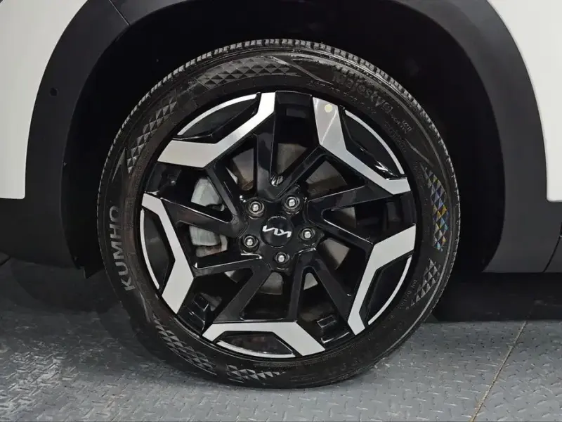2023 Kia Seltos с пробегом 52 658 км