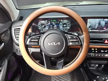 2023 Kia Seltos с пробегом 52 658 км