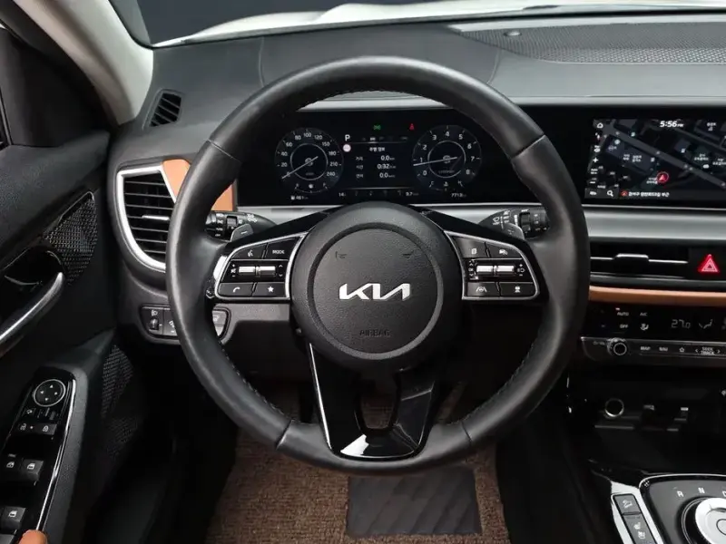 2025 Kia Seltos с пробегом 7 713 км
