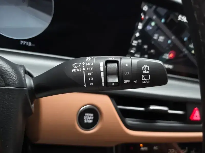 2025 Kia Seltos с пробегом 7 713 км
