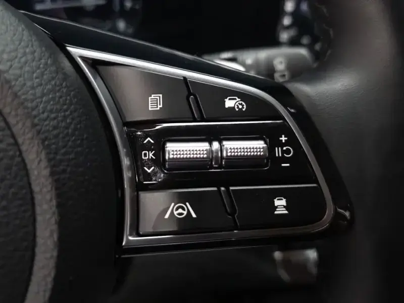 2025 Kia Seltos с пробегом 7 713 км