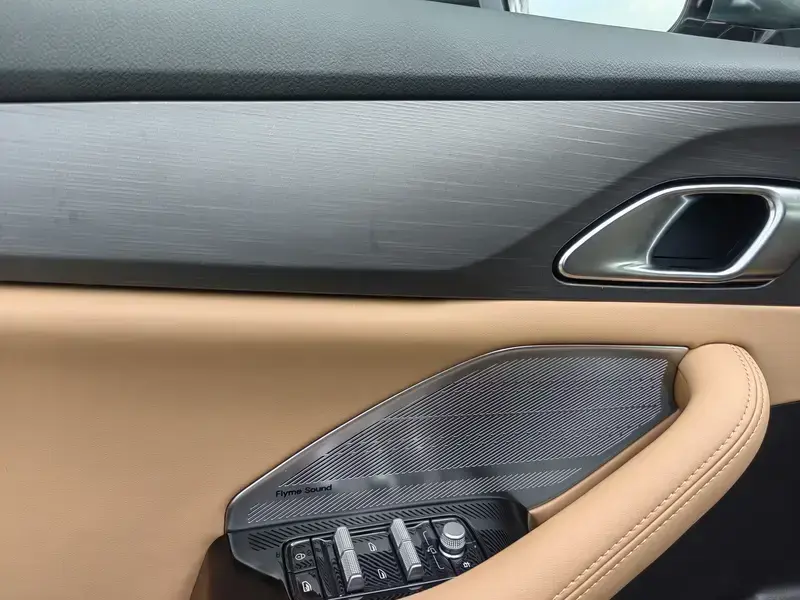 2025 Geely Galaxy A7 с пробегом 2 800 км