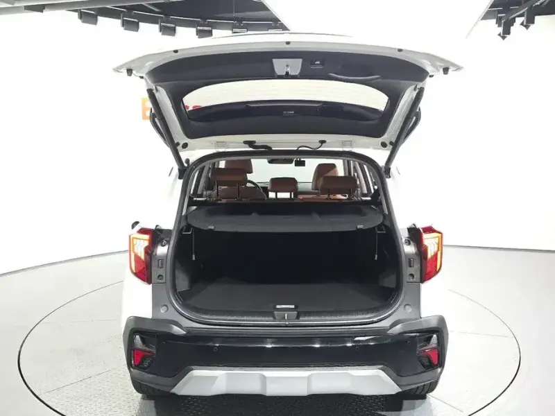 2025 Kia Seltos с пробегом 19 821 км