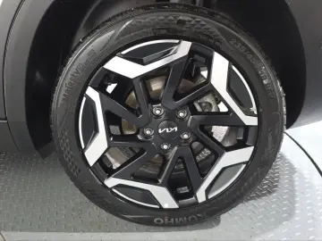 2025 Kia Seltos с пробегом 19 821 км