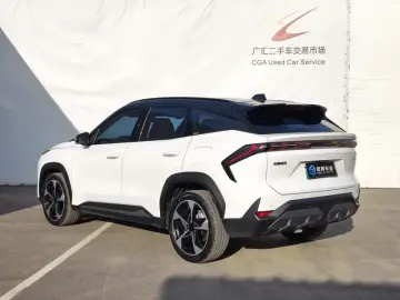 2023 Geely Galaxy L7 с пробегом 60 000 км