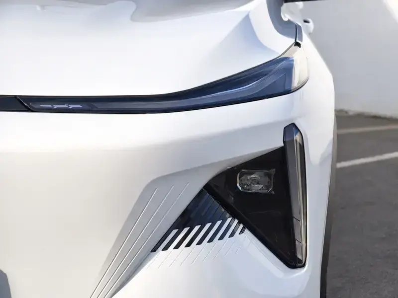 2023 Geely Galaxy L7 с пробегом 60 000 км