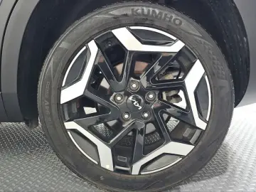 2024 Kia Seltos с пробегом 40 875 км