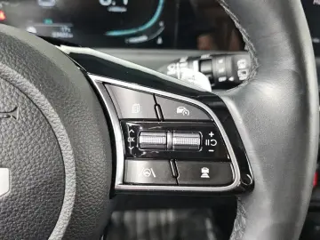 2023 Kia Seltos с пробегом 33 422 км