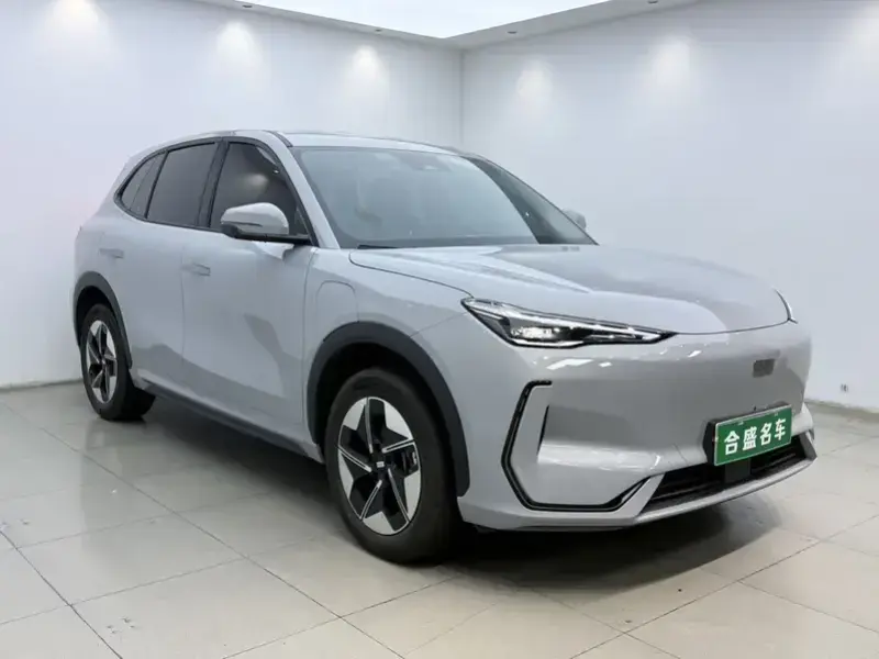 2024 Geely Galaxy E5 с пробегом 14 000 км