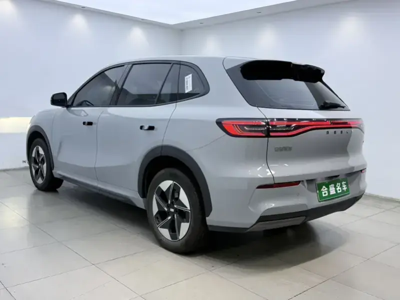 2024 Geely Galaxy E5 с пробегом 14 000 км