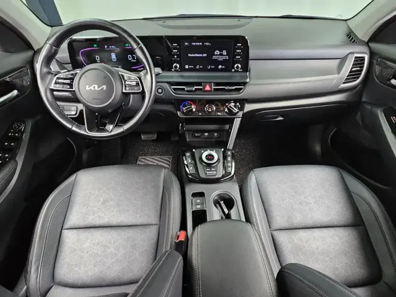 2023 Kia Seltos с пробегом 24 324 км