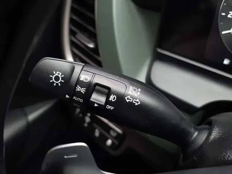 2023 Kia Seltos с пробегом 17 646 км