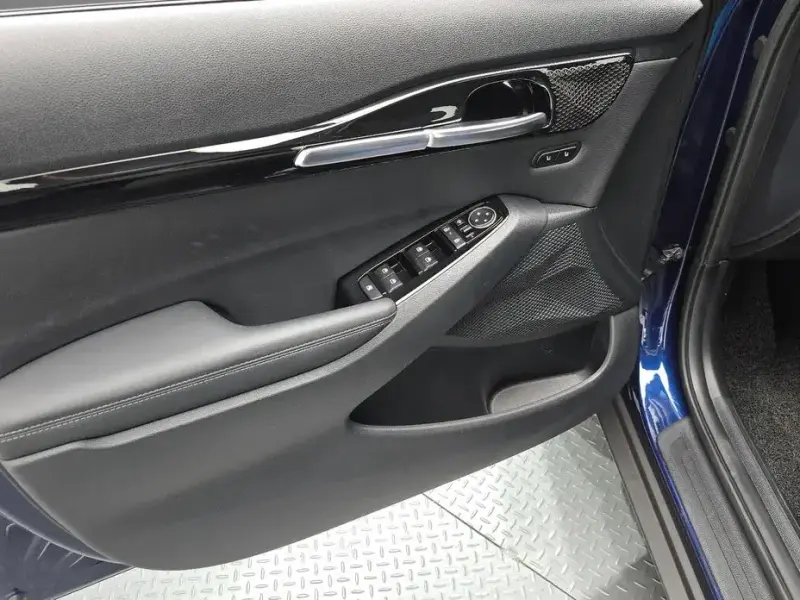 2023 Kia Seltos с пробегом 17 021 км