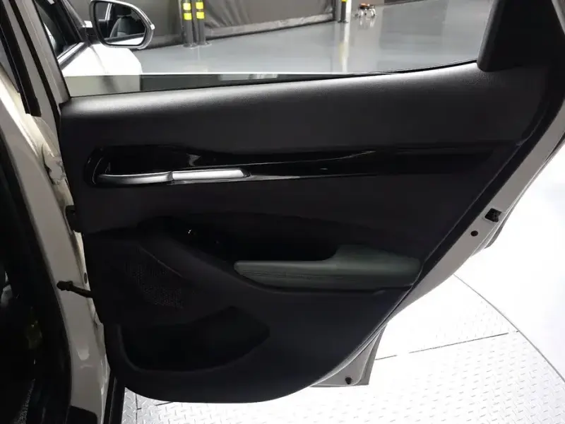 2023 Kia Seltos с пробегом 17 646 км