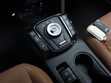 2025 Kia Seltos с пробегом 7 663 км