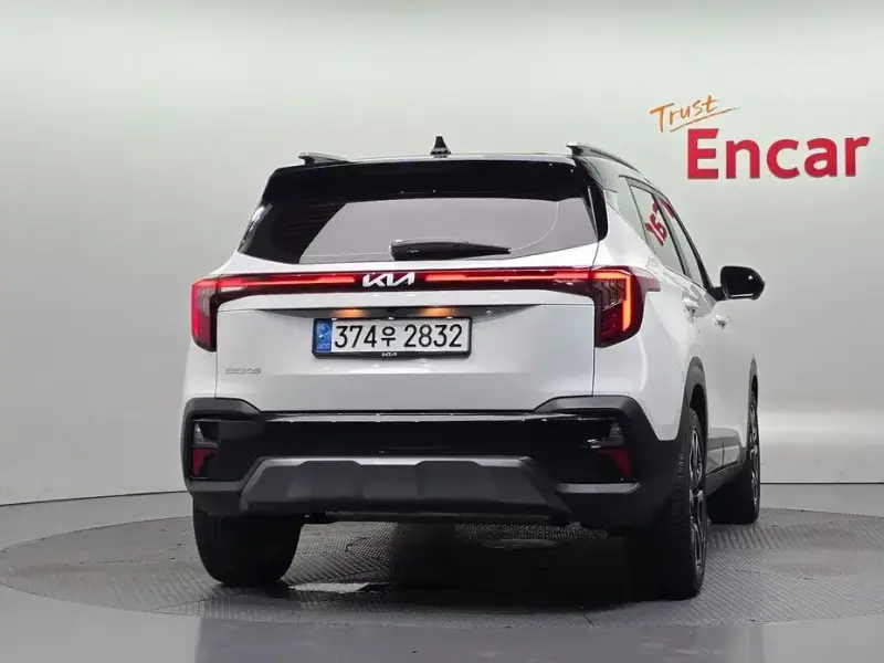 2023 Kia Seltos с пробегом 24 390 км