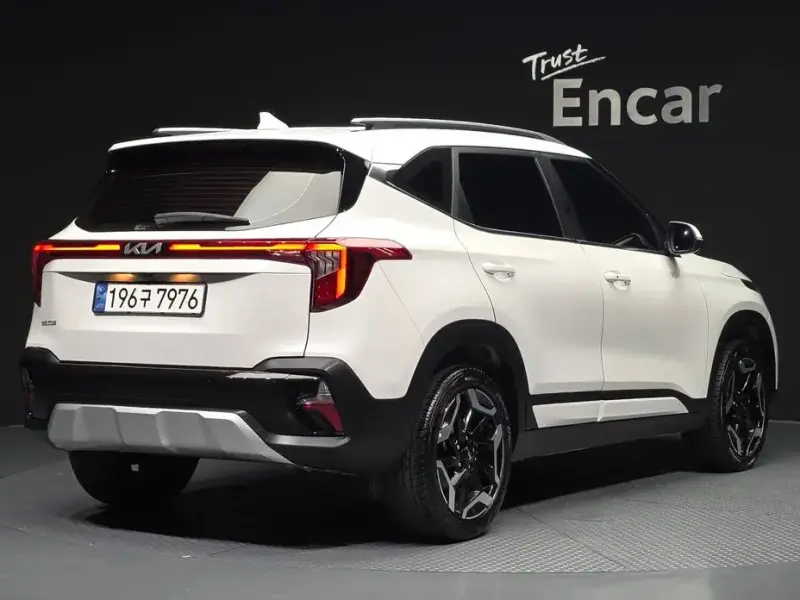 2024 Kia Seltos с пробегом 23 603 км