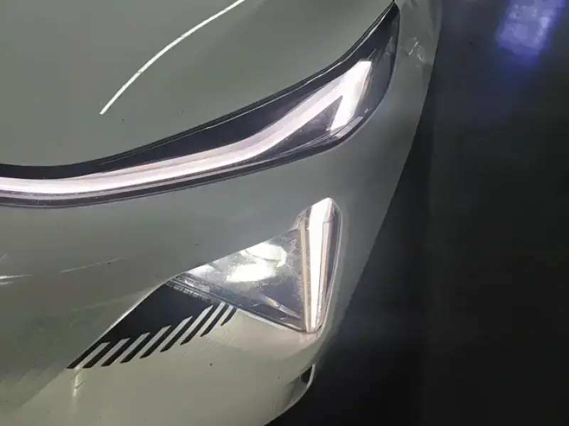 2023 Geely Galaxy L7 с пробегом 76 000 км