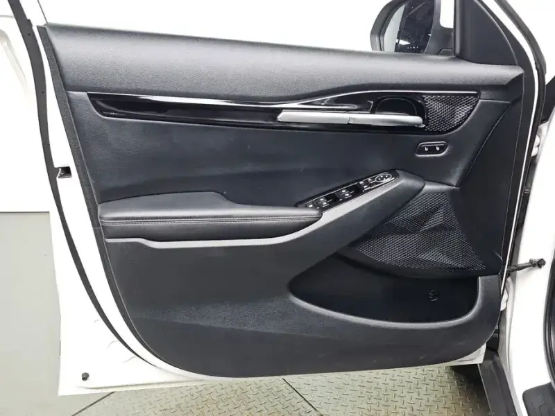 2024 Kia Seltos с пробегом 28 541 км