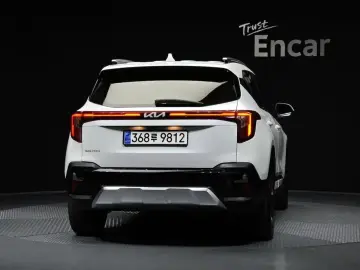 2025 Kia Seltos с пробегом 12 423 км
