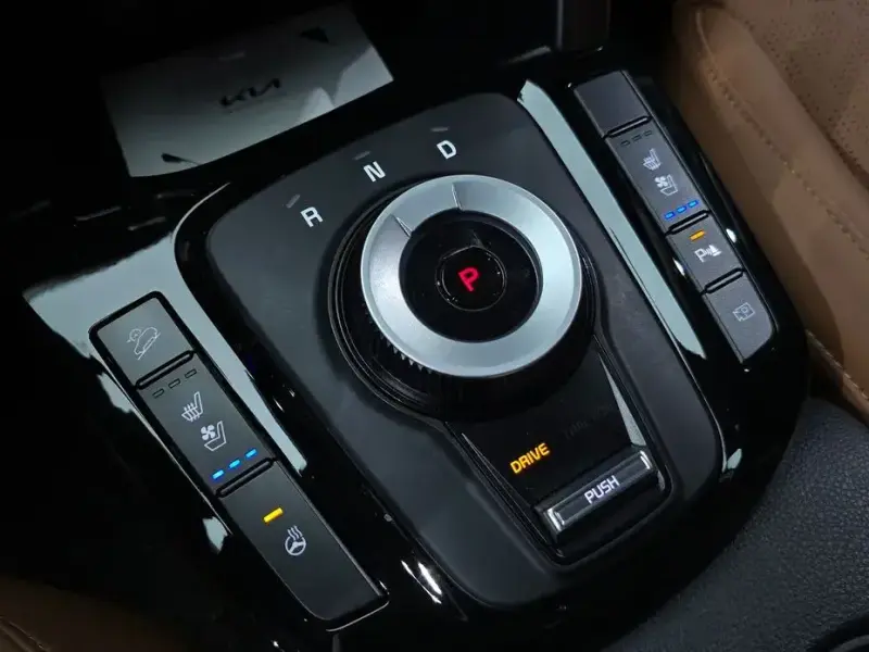 2025 Kia Seltos с пробегом 12 423 км