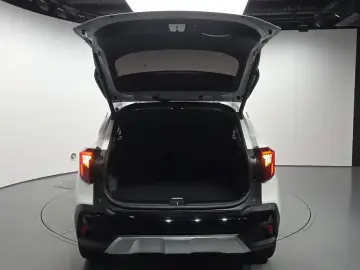 2025 Kia Seltos с пробегом 13 553 км